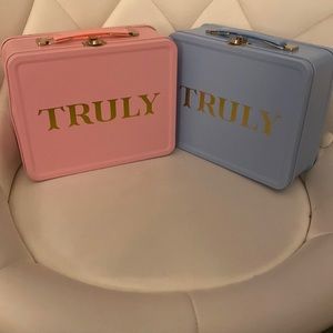 Truly beauty case boxes